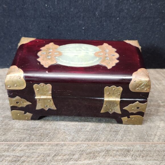 Vtg Chinese Wood Jewelry Keepsake Box Carved Jade Inlay w/brass 6.75" x 3.5" - Picture 6 of 12